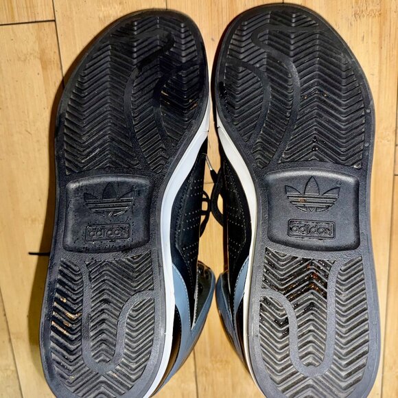 Adidas High Top Tennis Shoes for Men Size- 10 - Picture 4 of 4